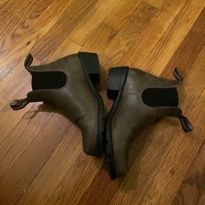 Heeled Blundstones - VGUC